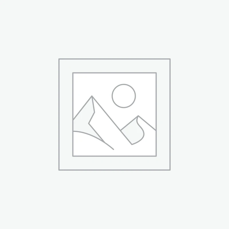 قلادة ذهب طويله بتصميم أكانتس مطعمة بالألماس