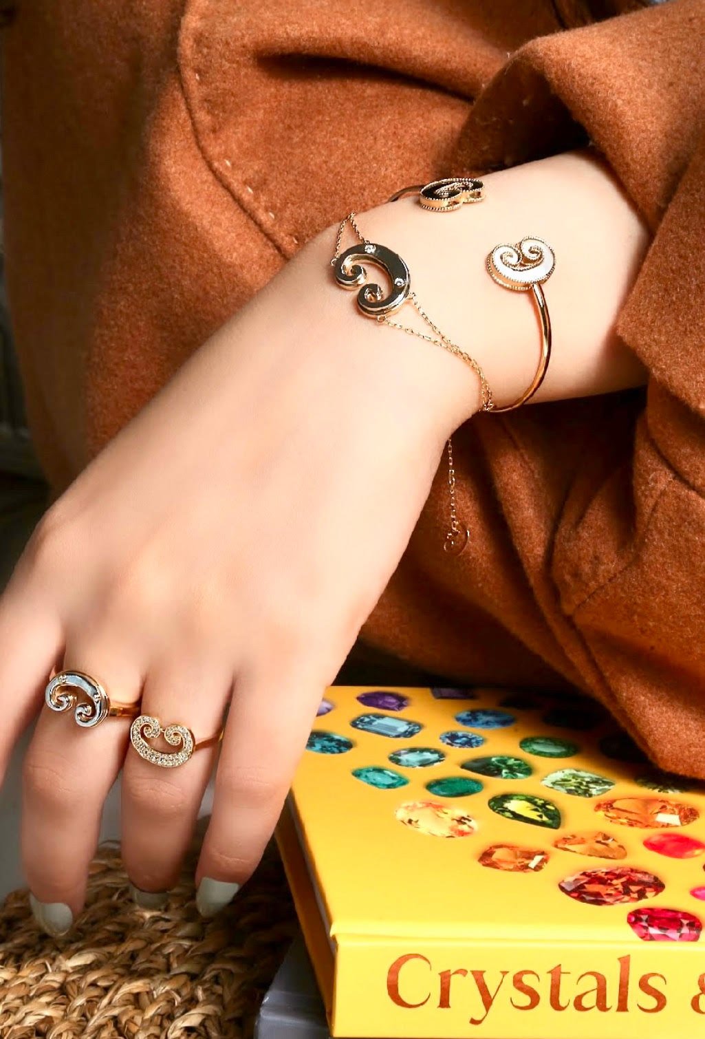 إسوارة أكانتس كلاسيك - الصورة 3