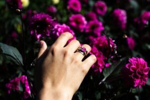 خاتم عقيق نسائي ذهب